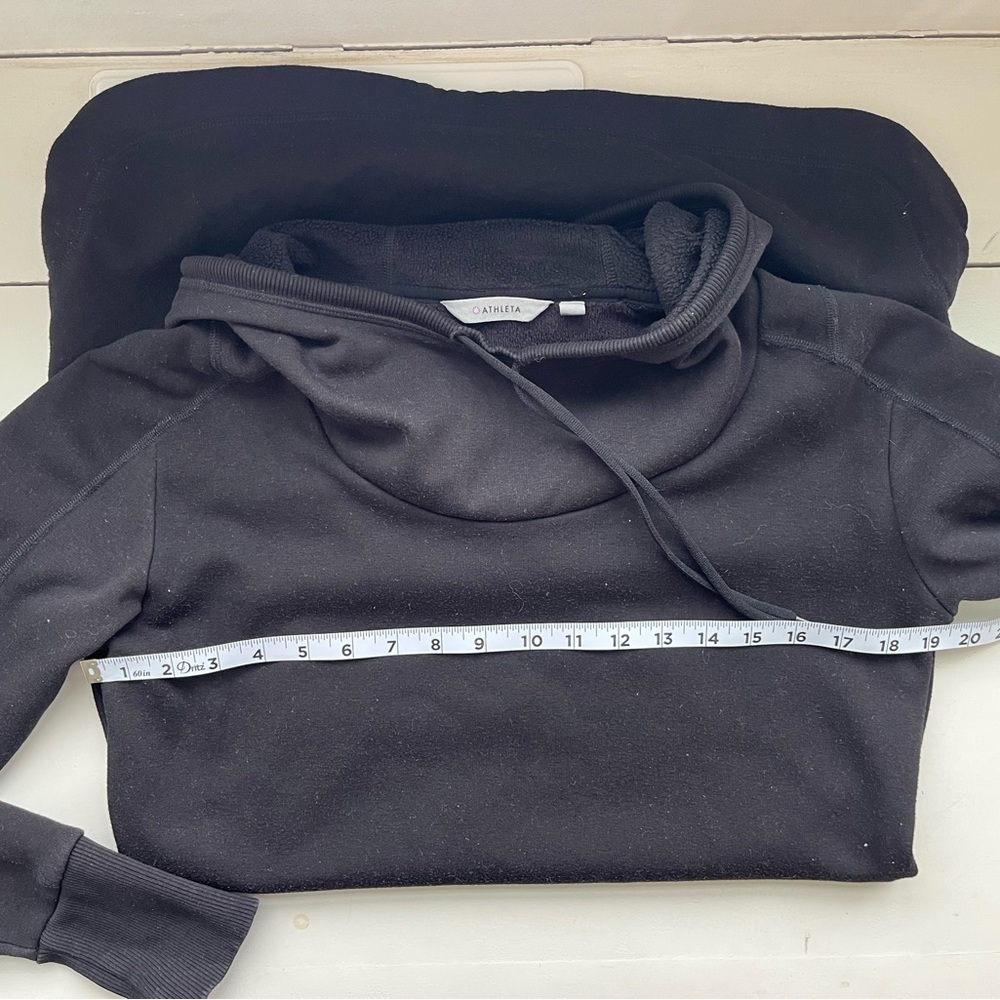 Athleta sweatshirt, size M - Picture 3 of 5
